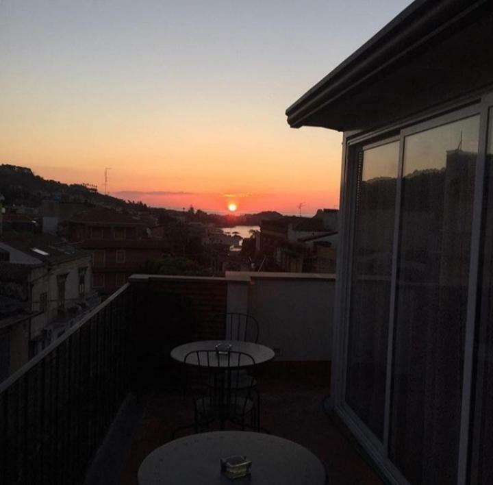 Bed & Breakfast Dietro Le Mura Aci Castello Exteriér fotografie